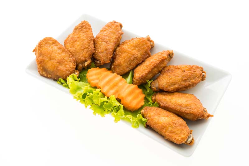 عکس لارج فرمت از مرغ سوخاری و برگ کاهو