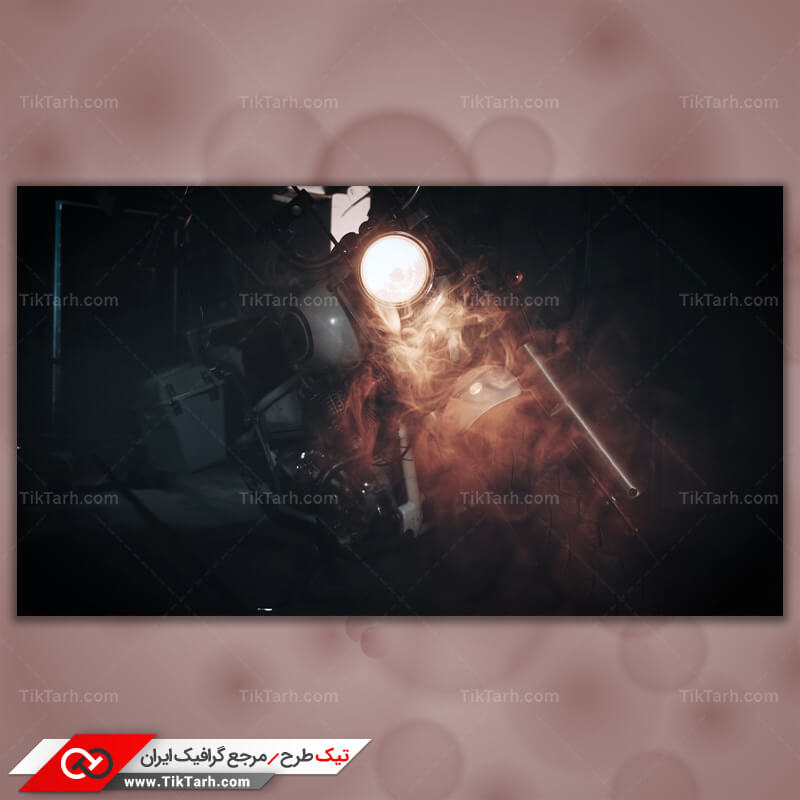 دانلود تصویر با کیفیت موتور سیکلت با چراغ روشن
