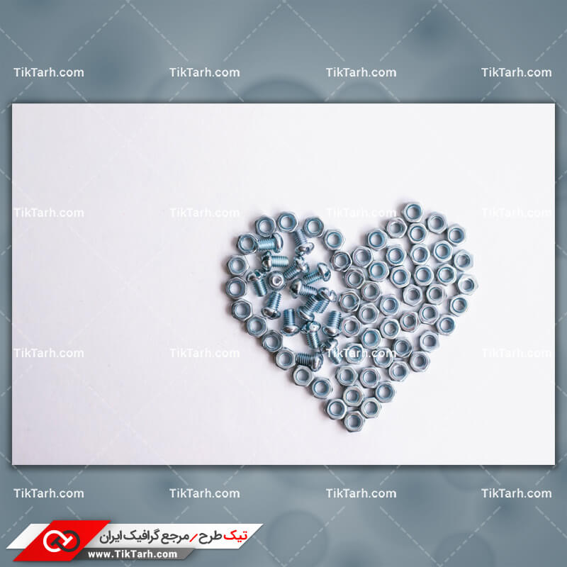 دانلود تصویر با کیفیت پیچ و مهره چیده شده با طرح قلب