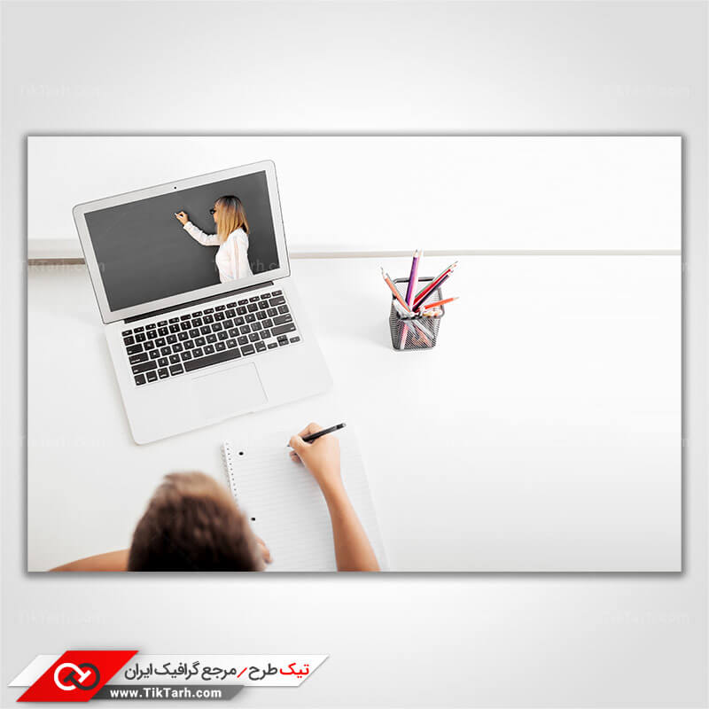 دانلود تصویر با کیفیت لپ تاپ و کلاس مجازی
