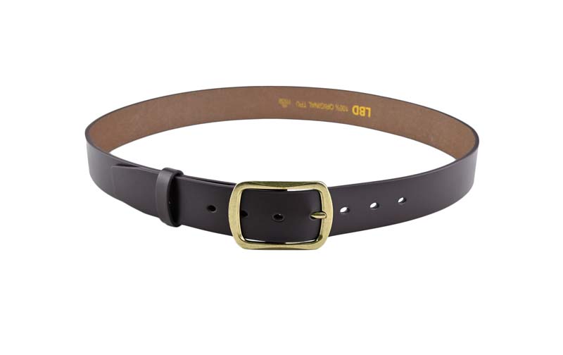 طرح کمربند چرمی مشکی با سگک طلایی