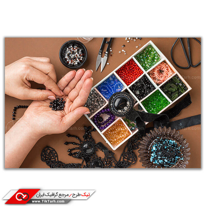 دانلود تصویر باکیفیت دستبند مهره ای