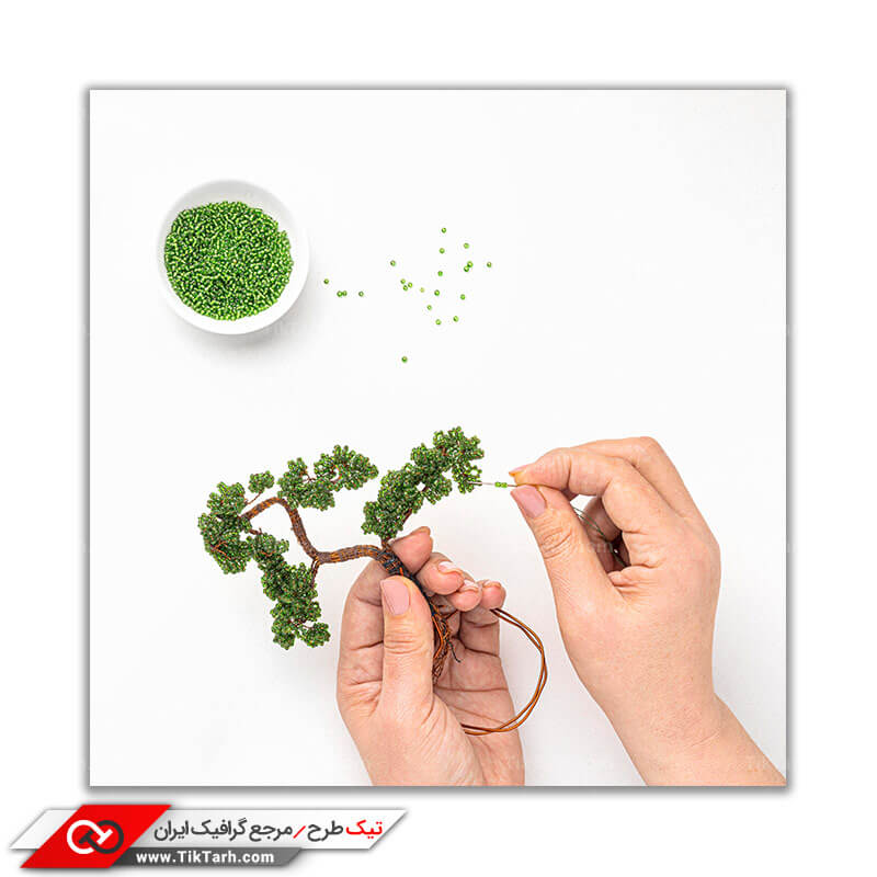 تصویر لارج فرمت از منجوق دوزی درخت