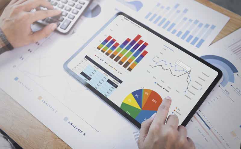 عکس با کیفیت کار در بورس با تبلت