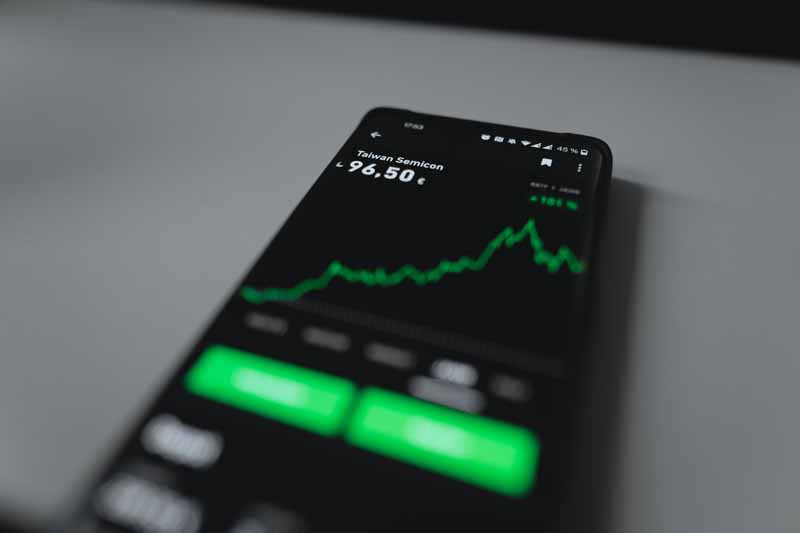 عکس باکیفیت نمودار تایوان سمی کوین در موبایل