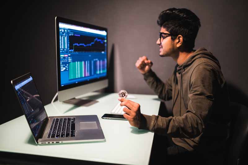 دانلود عکس رشد قیمت بیت کوین