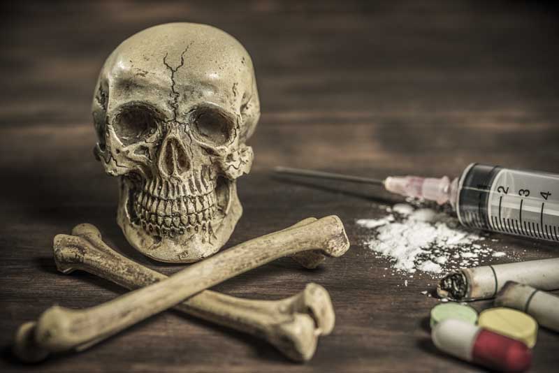 تصویر گرافیکی مواد مخدر و مرگ