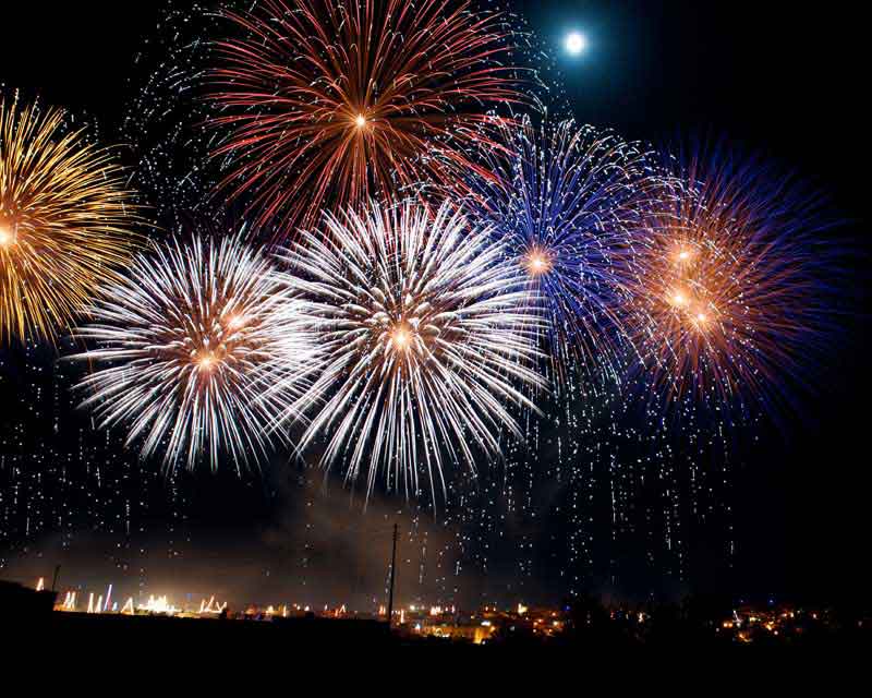 دانلود عکس آتش بازی در جشن