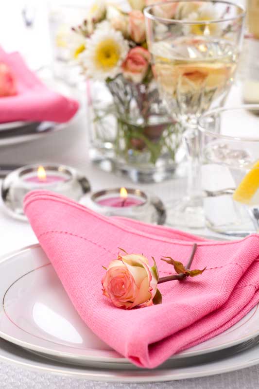 دانلود عکس زیبا از دستمال سفره و گل رز