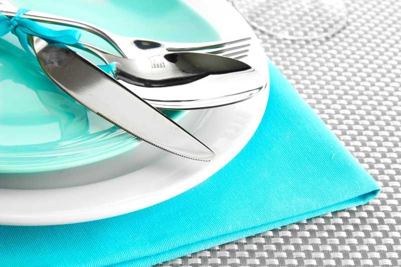 عکس لارج فرمت از گوشه میز غذاخوری