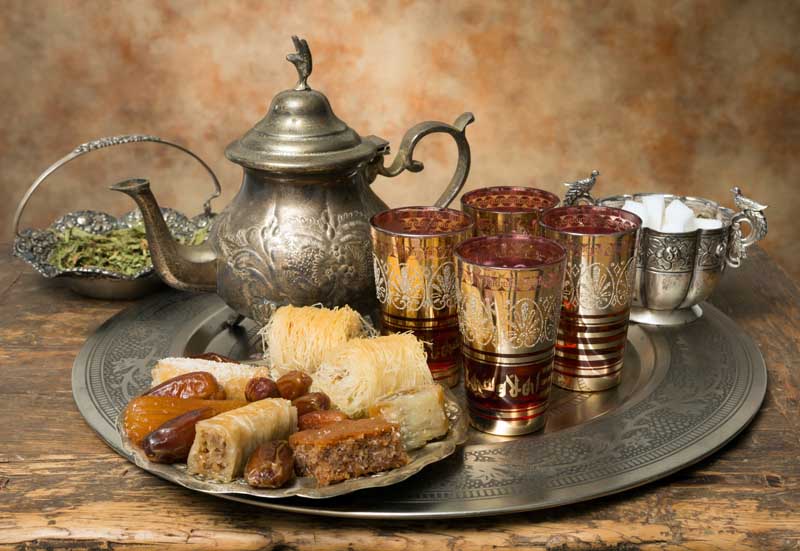 دانلود تصویر زیبا از قوری مسی و قندان مسی