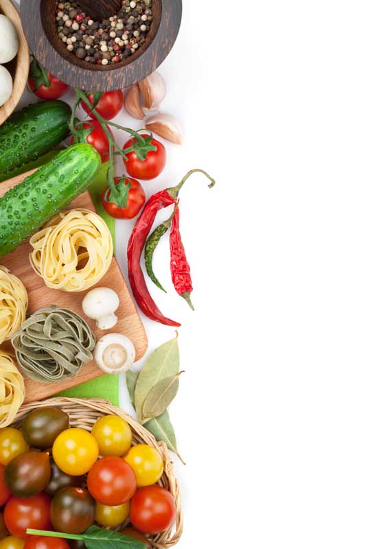عکس زیبا از گوجه های رنگین و فلفل