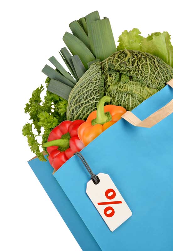 عکس زیبا از فلفل های رنگی در پاکت خرید