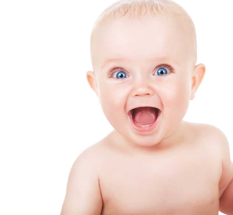 دانلود تصویر باکیفیت نوزاد چشم آبی در حال تعجب کردن