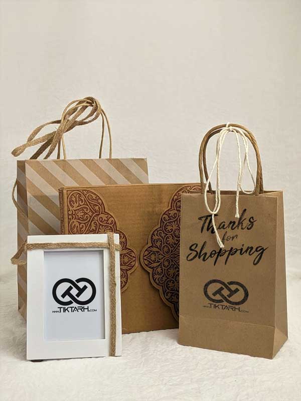 طرح موکاپ ساک های خرید کاغذی