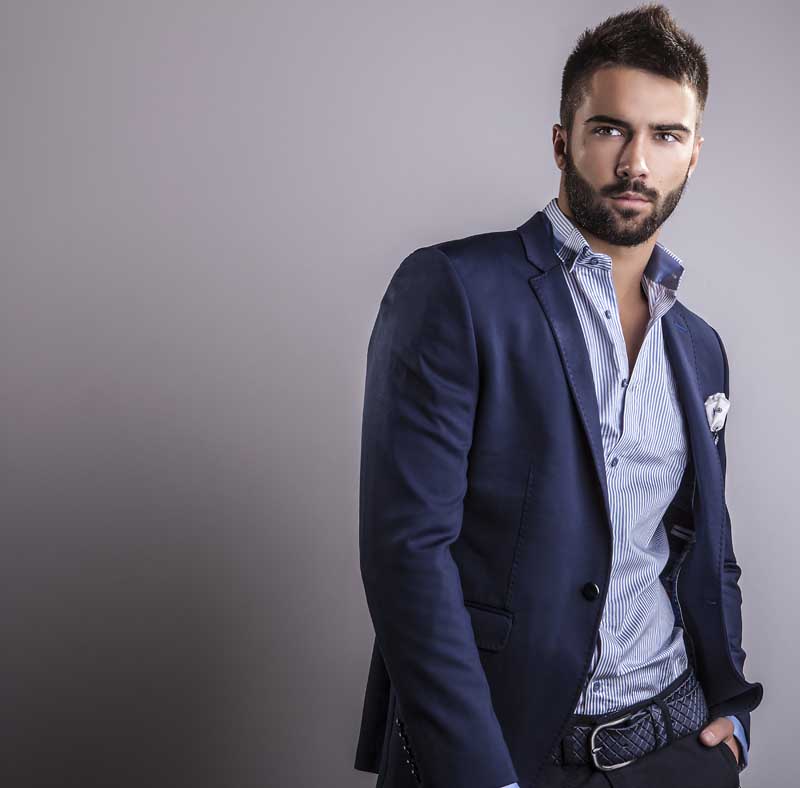 عکس زیبا از مرد ریش دار دست در جیب