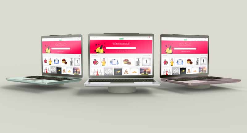 طرح موکاپ سه تا لپ تاپ با زاویه در کنار هم