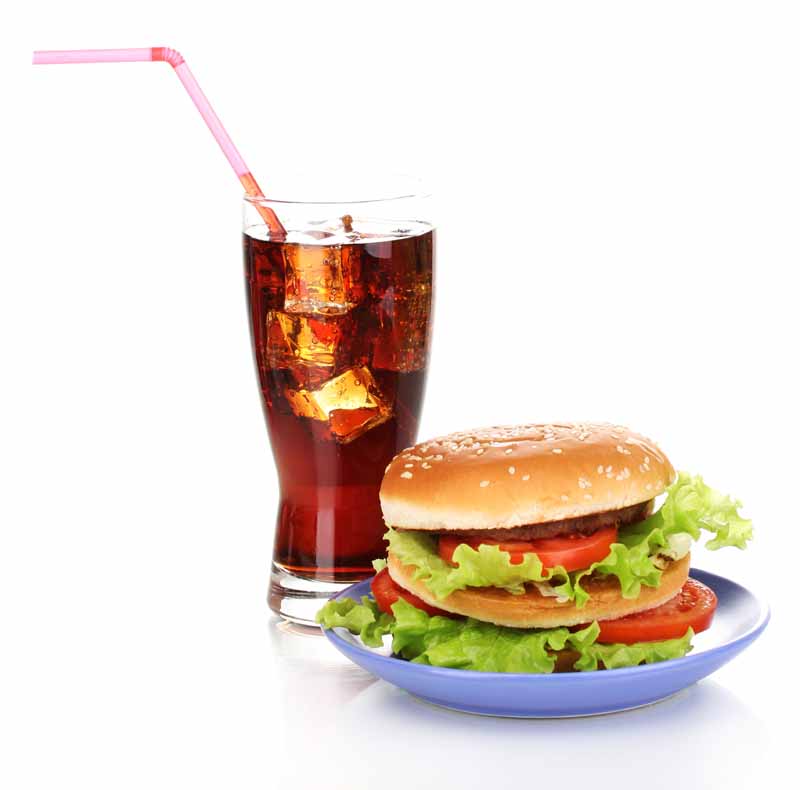تصویر لارج فرمت از ساندویچ با نوشابه