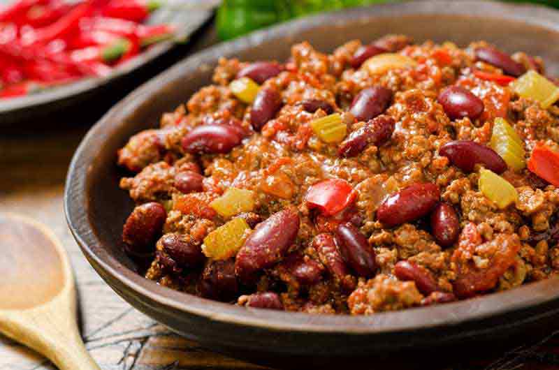عکس با کیفیت از غذای گوشت با لوبیا
