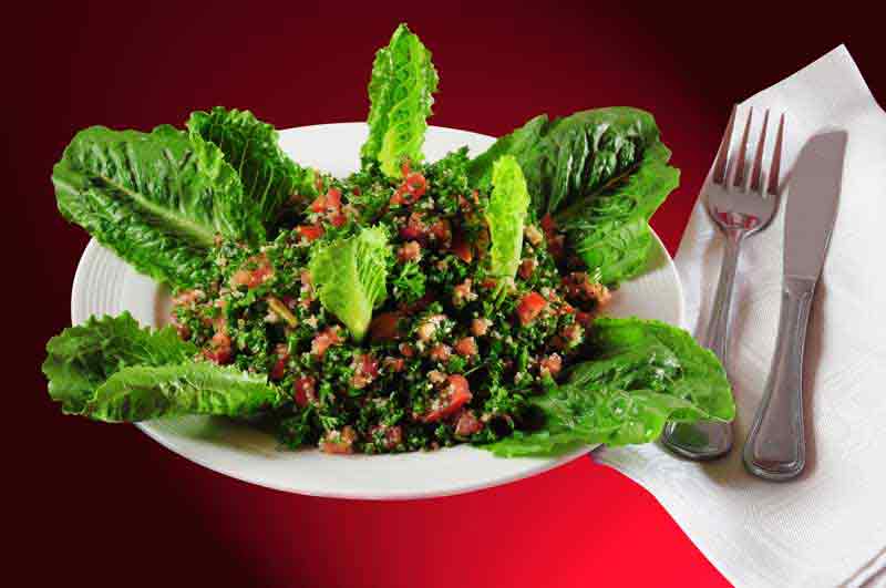 عکس با کیفیت از سالاد سبزی با گوجه