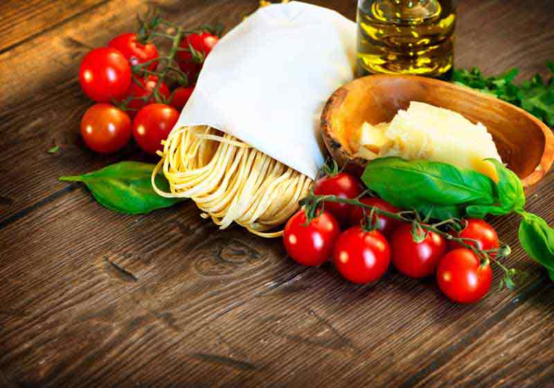 عکس با کیفیت از ماکارونی با روغن