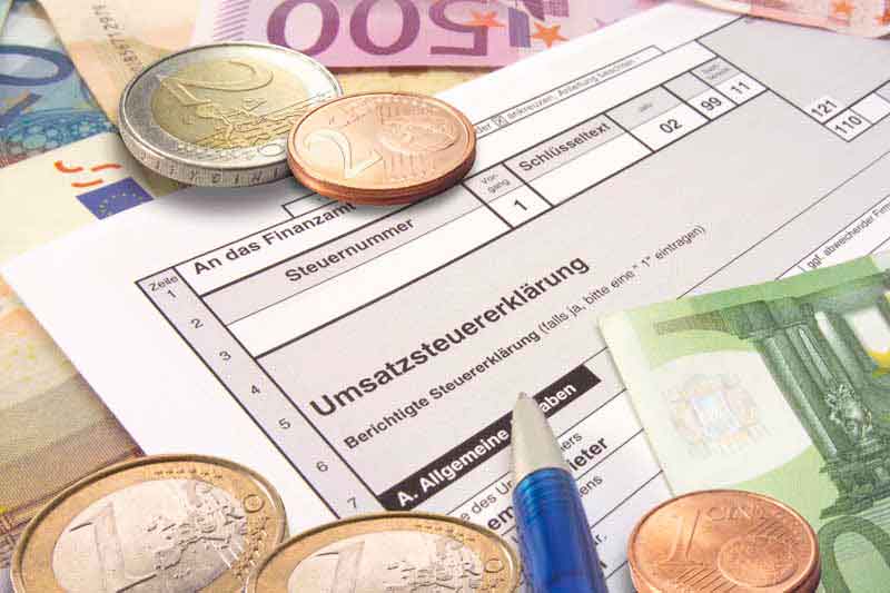 عکس با کیفیت از سکه و اسکناس یورو