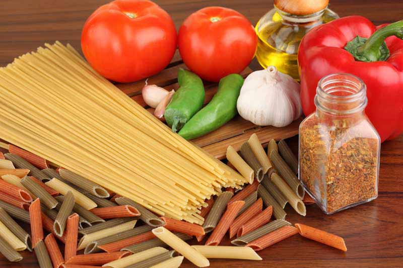 عکس با کیفیت از ماکارونی میله ای