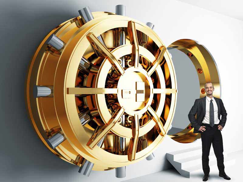 تصویر با کیفیت از درب یزرگ خزانه