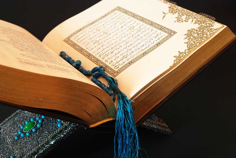 دانلود تصویر قرآن و تسبیح روی رحل