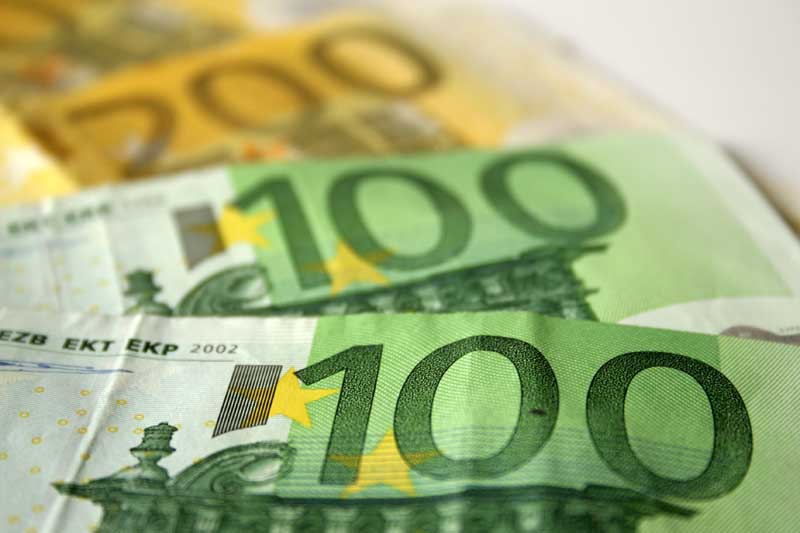عکس زیبا از گوشه 100 یورویی