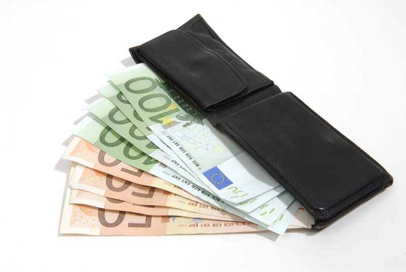 عکس با کیفیت از صد و پنجاه یورویی