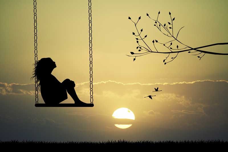 عکس لارج فرمت از دختر روی تاب