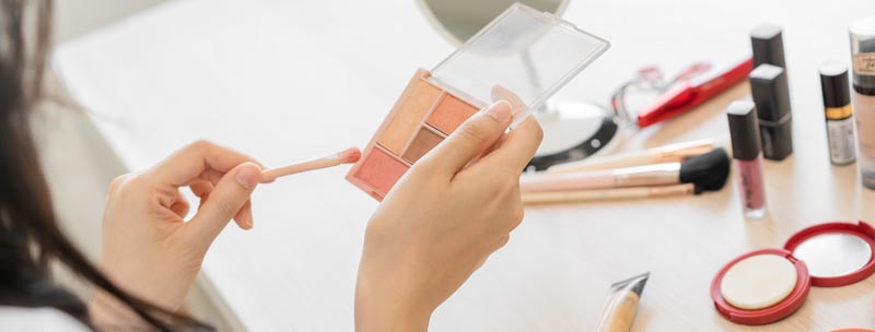 عکس لارج فرمت آرایش کردن